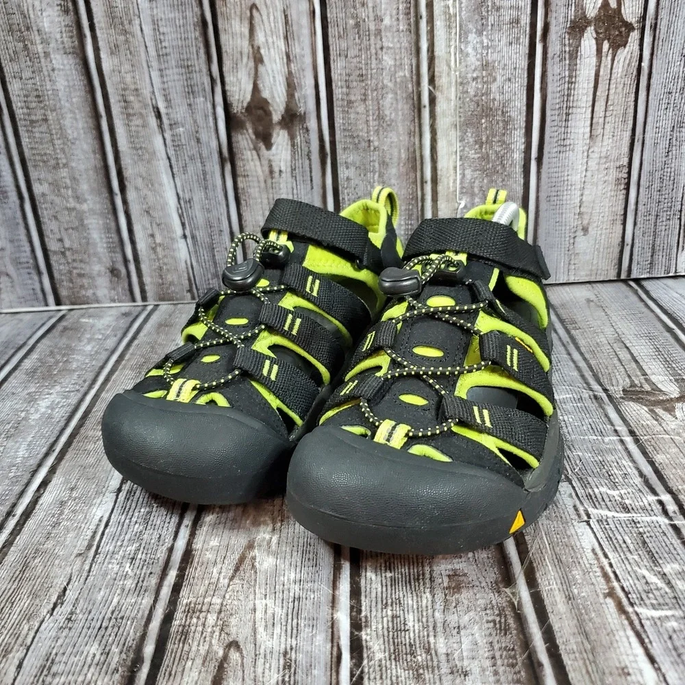 Keen Youth Newport H2 Waterproof Sandals Black Green Hiking Outdoor Trail Size 5